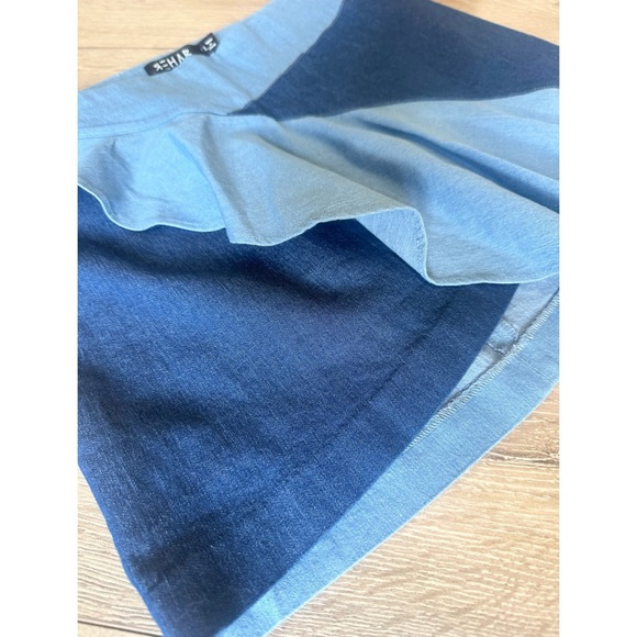 💐HP💐 •Rehab• Asymmetrical Two-Toned Chambray mini skirt - Picture 3 of 6